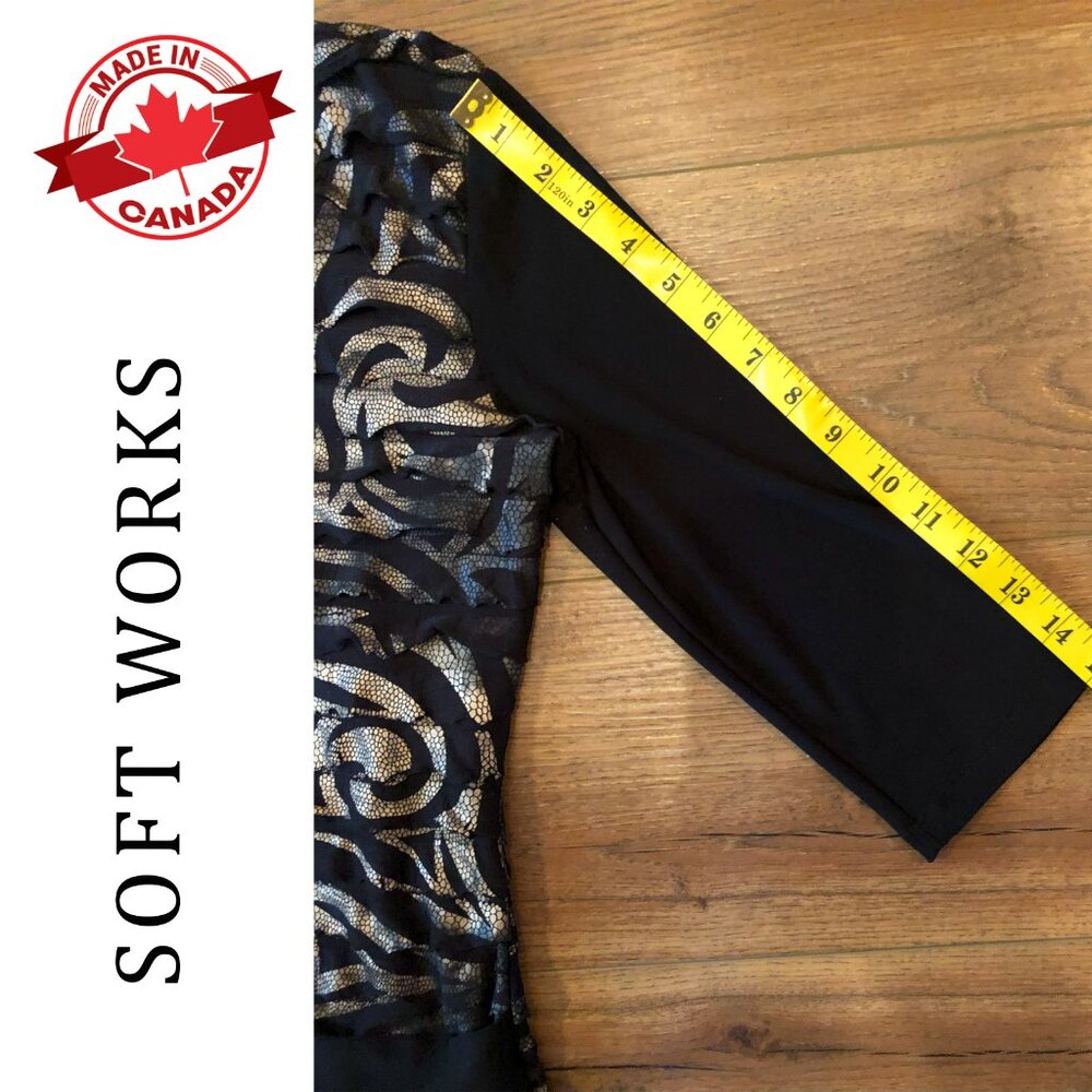 Made in Canada metallic gold & black swirl pattern layered 3/4 sleeve top  M - Picture 9 of 9